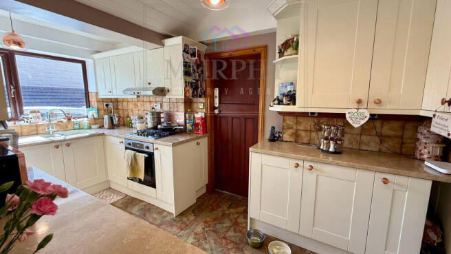 2 bed Semi-Detached for sale Image 8