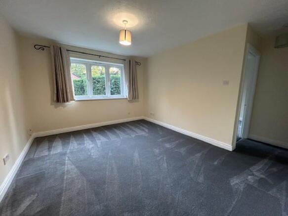 3 Minley Grove lounge new.jpg
