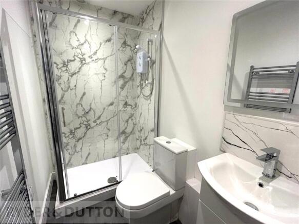 3 bed Apartment to rent Image 7