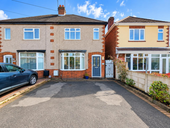 3-bed semi-detached on Green Lane, Nuneaton, £210,000