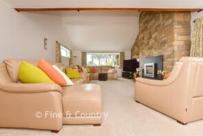 2 Graceland, Bridleway, Bewsbury Cross Lane, Dover CT16 3NH