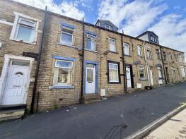 33, Wainhouse Road, Halifax HX1 3SE