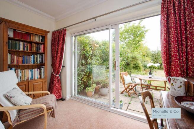 Reading area of sitting room 