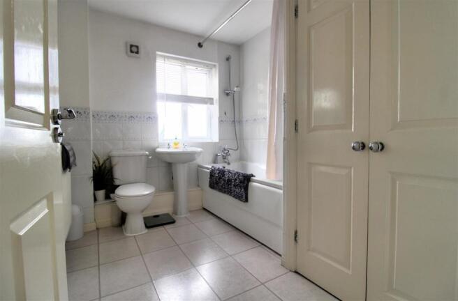 Bathroom.jpg
