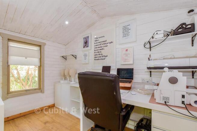 Workshop/Outbuildings
