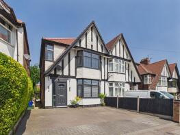 16, Avondale Road, Nottingham NG4 1AF