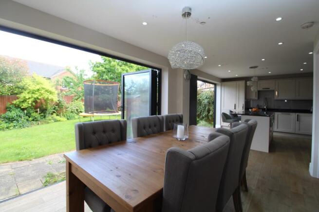 Kitchen / Diner