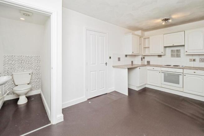3 bed Terraced for sale Image 7