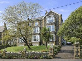 Flat 2 First Floor, 73, Molesworth Street, Wadebridge PL27 7DS