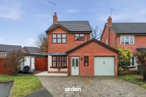 41, Nightingale Close, Droitwich WR9 7HB