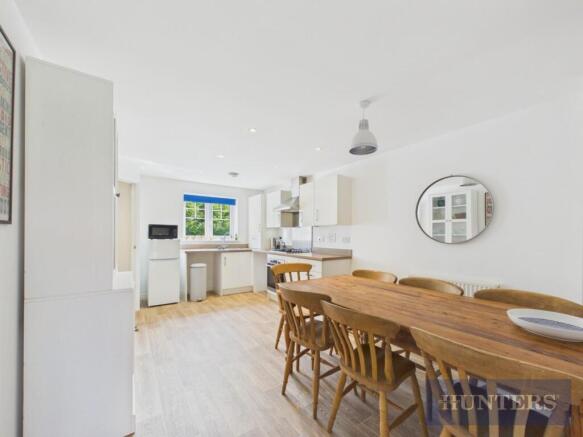 3 bed Semi-Detached for sale Image 7