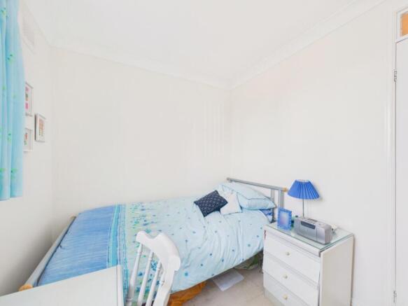 2 bed Terraced for sale Image 8