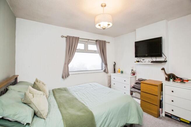 2 bed Semi-Detached for sale Image 6
