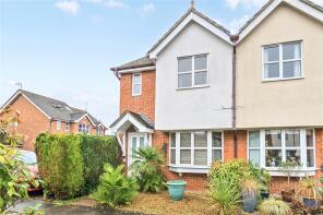 37, Riverview Gardens, Cobham KT11 1HL