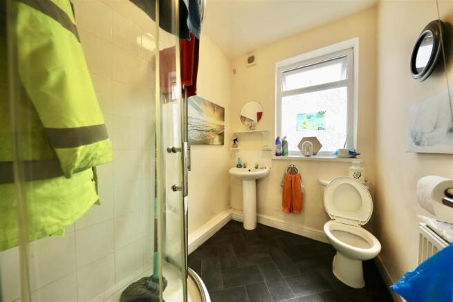 8 bed Block of Apartments for sale Image 6