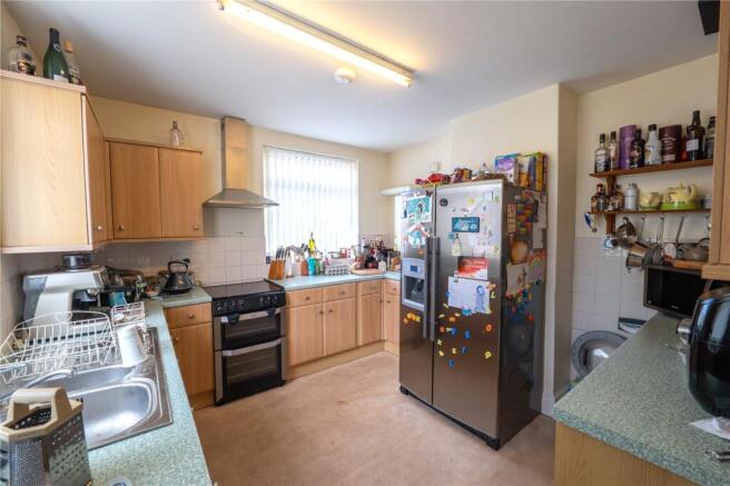 4 bed Detached for sale Image 4
