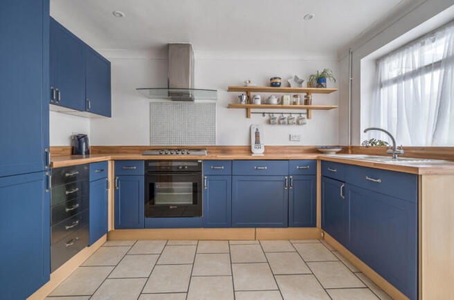 1353918-15-68c158...