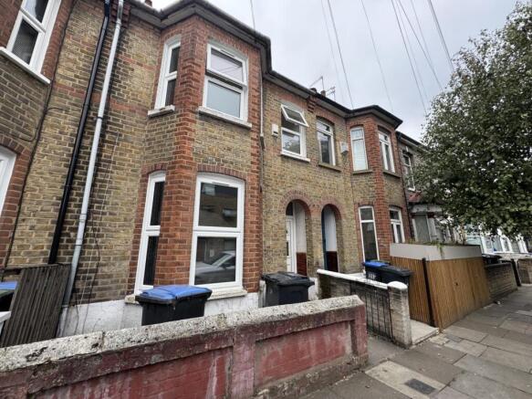 Large 4 Bedroom House