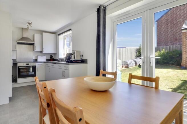3 bed Semi-Detached for sale Image 8