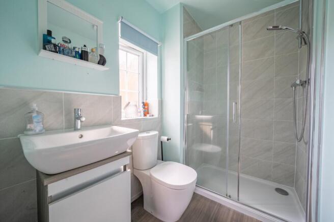 4 bed Detached for sale Image 7