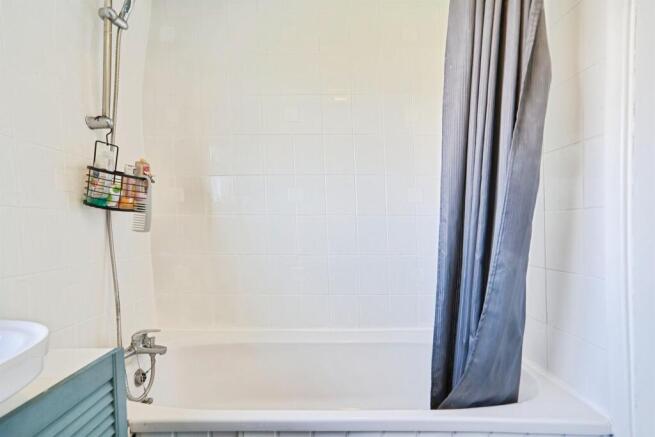 3 bed Semi-Detached for sale Image 11
