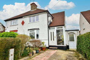 57, Greenway, Pinner HA5 3SW