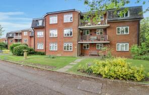 17, The Willows, Albany Crescent, Claygate, Esher KT10 0PR