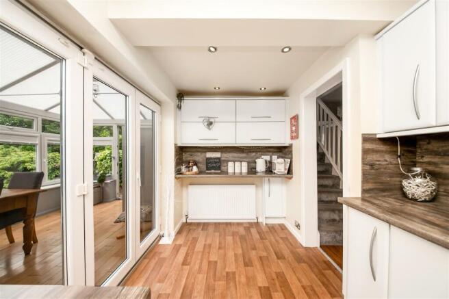 BREAKFAST KITCHEN
