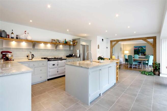 Kitchen/Dining