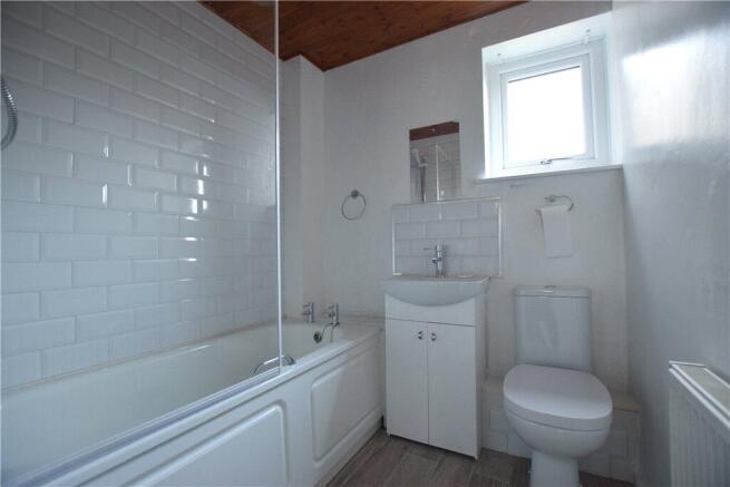1 bed Apartment to rent Image 5