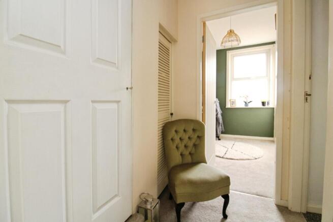 2 bed Terraced for sale Image 7