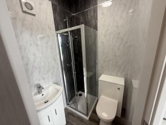 1 bed Apartment to rent Image 4