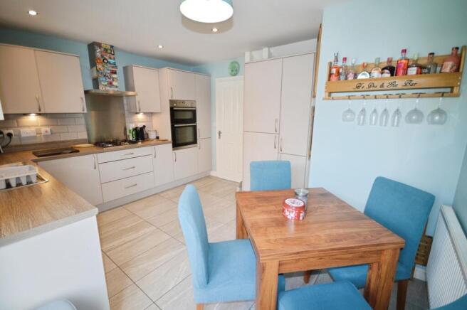 Kitchen/Dining Room
