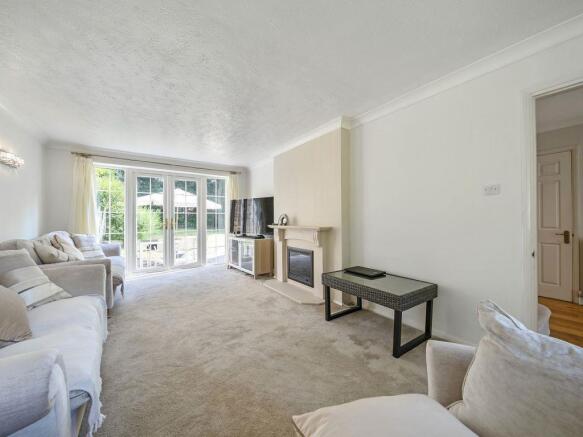 Living Room 3.jpg