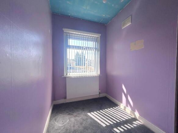 3 bed Semi-Detached for sale Image 8