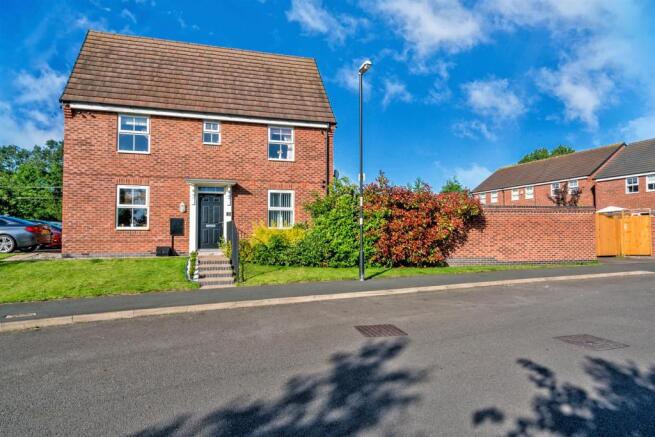 54, Water Reed Grove, Walsall, West Midlands, WS2 