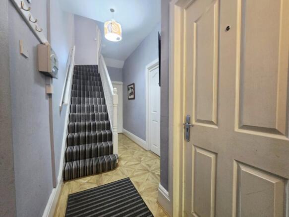 6 bed Terraced to rent Image 5
