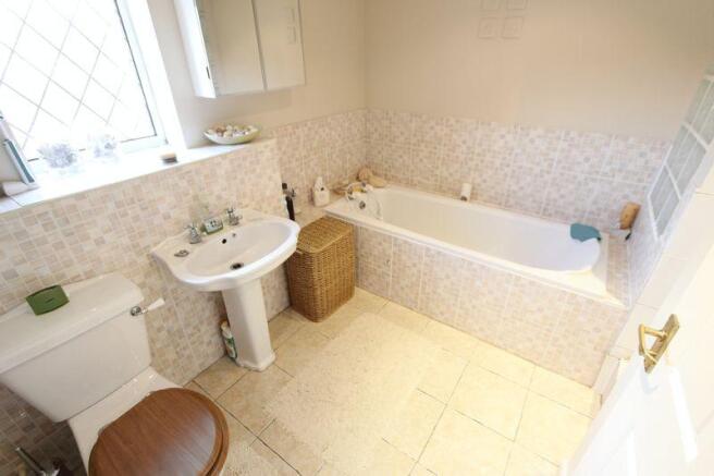 Photo 10