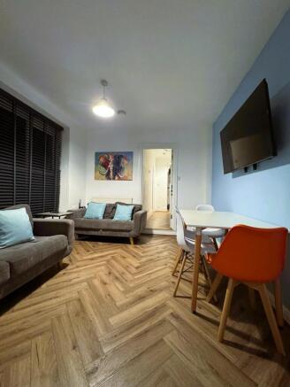 1 bed House Share to rent Image 4