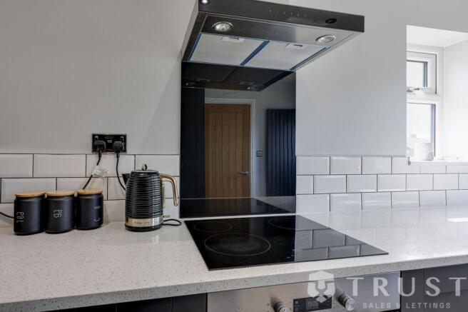 3 bed Semi-Detached for sale Image 7
