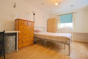 Flat 1, 216a, Mile End Road, London E1 4LJ