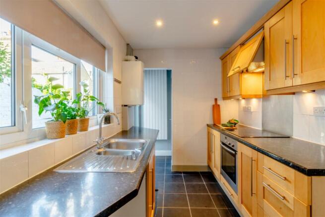 5 Whitstable Rd-06.jpg