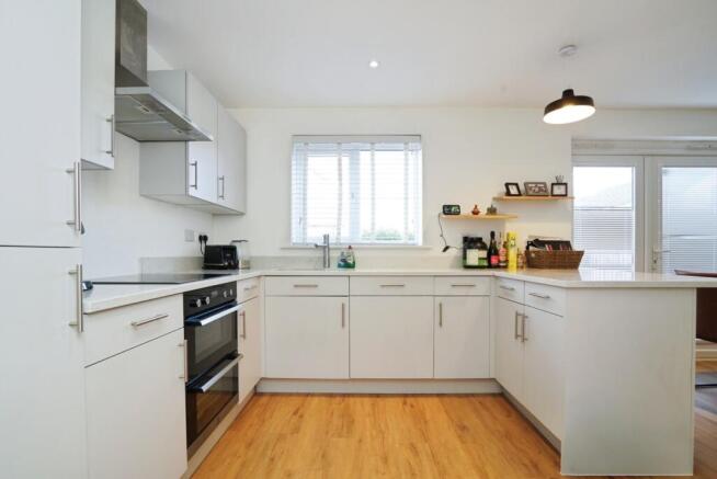 3 bed Detached for sale Image 8