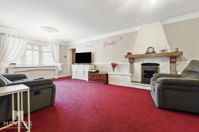 Lounge 1
