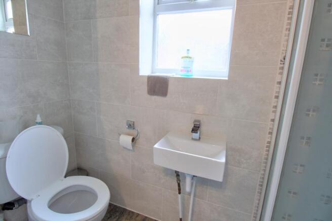 GF SHOWER ROOM