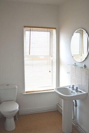 Drake St Bathroom 3.jpg