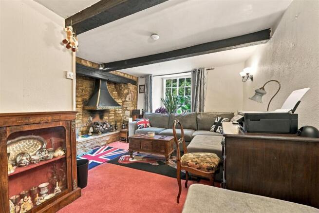 2_Saint_Osyths_Lane_Oundle_Peterborough_PE8_4BG_DS