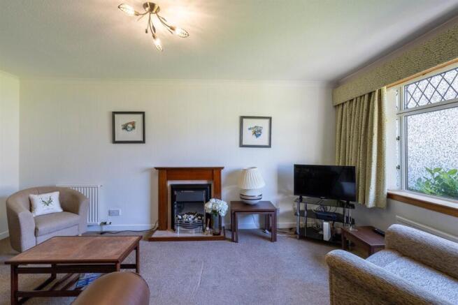 22 Bute Drive, Perth-9.jpg