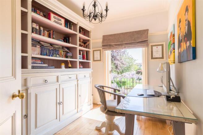 STUDY/BEDROOM SIX