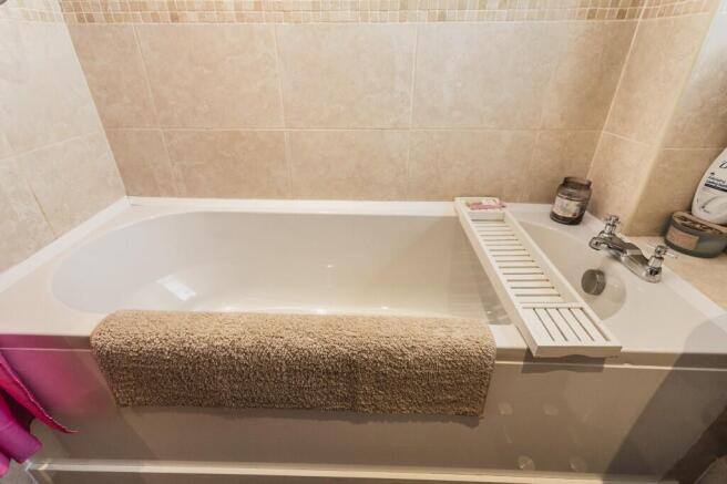 2 bed Semi-Detached for sale Image 7